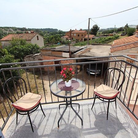 Apartment Mondelaco โรวีน ภายนอก รูปภาพ