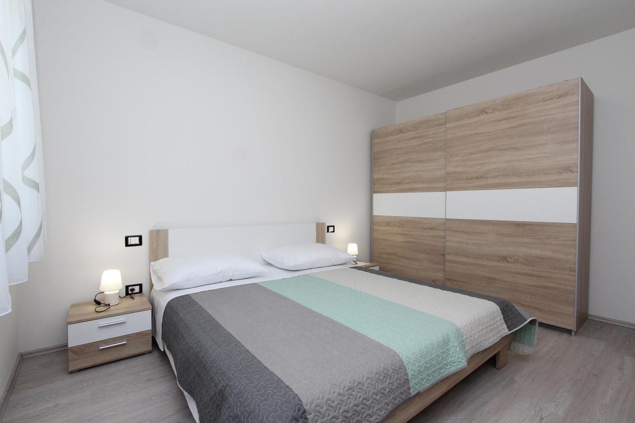 Apartment Mondelaco โรวีน ภายนอก รูปภาพ